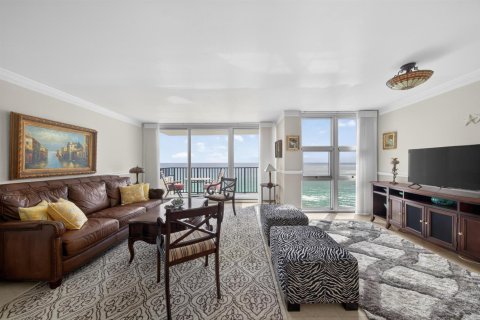 Condo in Pompano Beach, Florida, 2 bedrooms  № 2177346 - photo 13