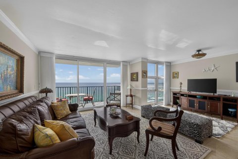 Condo in Pompano Beach, Florida, 2 bedrooms  № 2177346 - photo 4