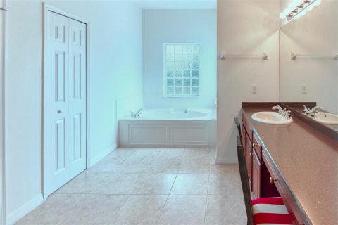 House in Poinciana, Florida 3 bedrooms, 212.56 sq.m. № 1591473 - photo 20