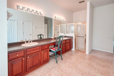 House in Poinciana, Florida 3 bedrooms, 212.56 sq.m. № 1591473 - photo 22
