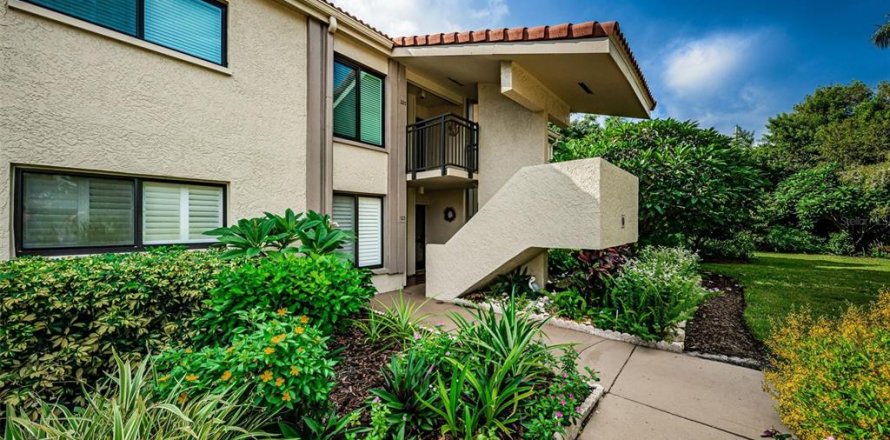 Condominio en Saint Petersburg, Florida, 2 dormitorios № 1114104