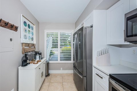 Condo in Saint Petersburg, Florida, 2 bedrooms  № 1114104 - photo 6