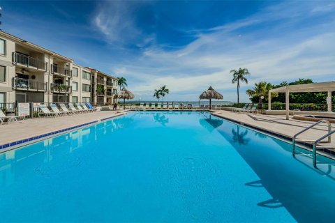 Condo in Saint Petersburg, Florida, 2 bedrooms  № 1114104 - photo 21