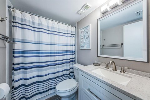 Condo in Saint Petersburg, Florida, 2 bedrooms  № 1114104 - photo 18