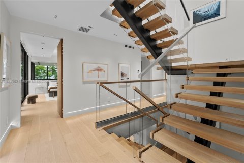 Casa en alquiler en Fort Lauderdale, Florida, 5 dormitorios, 398.27 m2 № 2076960 - foto 27