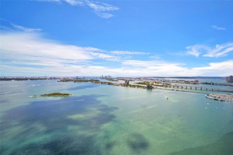 Condominio en venta en Miami, Florida, 4 dormitorios № 1891164 - foto 2