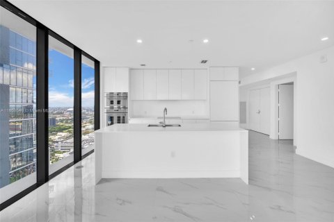 Condominio en venta en Miami, Florida, 4 dormitorios № 1891164 - foto 19