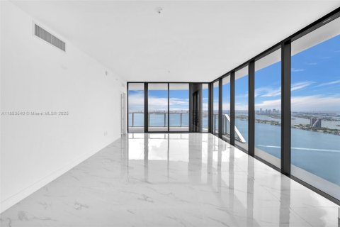 Condominio en venta en Miami, Florida, 4 dormitorios № 1891164 - foto 11