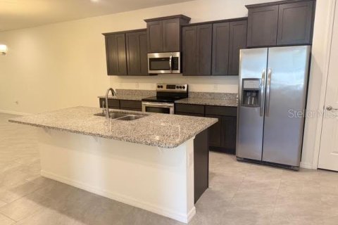 Adosado en venta en Clermont, Florida, 2 dormitorios, 152.92 m2 № 1909862 - foto 5