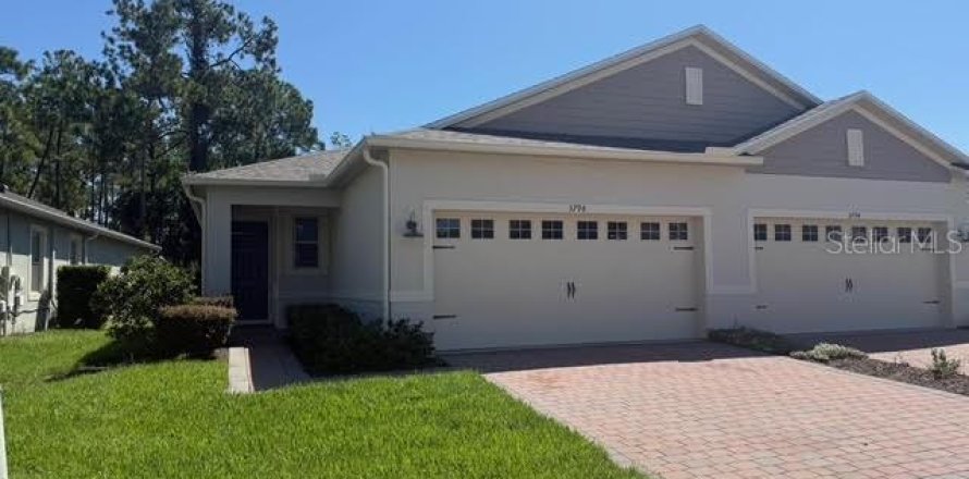 Touwnhouse à Clermont, Floride 2 chambres, 152.92 m2 № 1909862