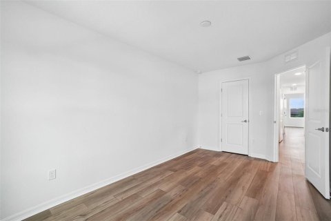 Townhouse in Zephyrhills, Florida 3 bedrooms, 154.68 sq.m. № 2198273 - photo 28