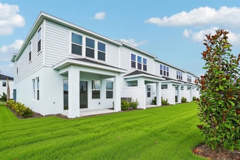 Townhouse in Zephyrhills, Florida 3 bedrooms, 154.68 sq.m. № 2198273 - photo 29