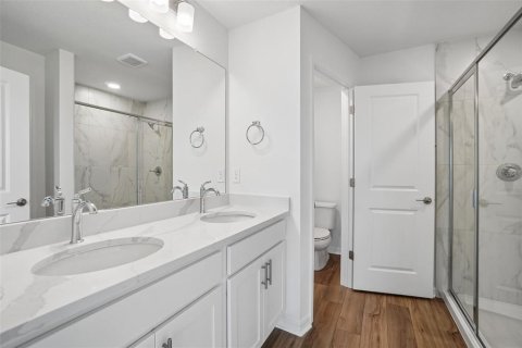 Townhouse in Zephyrhills, Florida 3 bedrooms, 154.68 sq.m. № 2198273 - photo 21