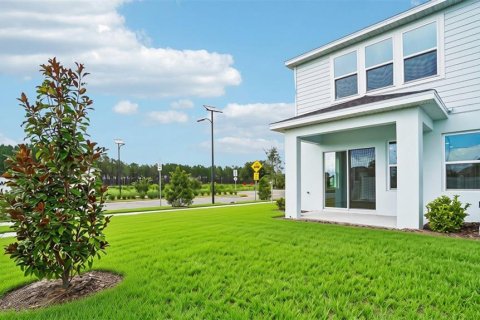 Townhouse in Zephyrhills, Florida 3 bedrooms, 154.68 sq.m. № 2198273 - photo 30