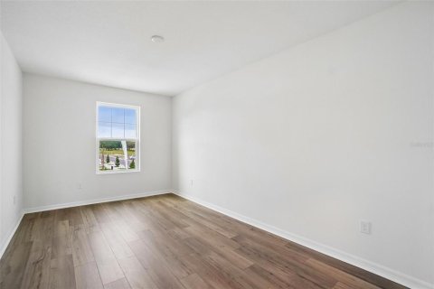 Townhouse in Zephyrhills, Florida 3 bedrooms, 154.68 sq.m. № 2198273 - photo 27