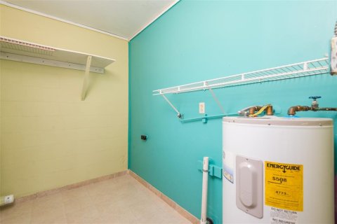 Villa ou maison à vendre à Tampa, Floride: 3 chambres, 164.72 m2 № 2221065 - photo 11