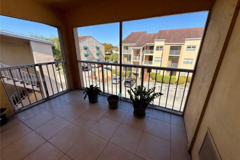 Купить кондоминиум в Майами, Флорида 1 спальня, 64.38м2, № 2021806 - фото 17