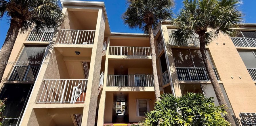 Кондоминиум с 1 спальней в Майами, Флорида № 2021806