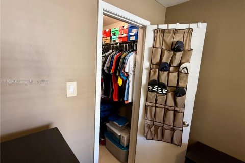 Купить кондоминиум в Майами, Флорида 1 спальня, 64.38м2, № 2021806 - фото 12