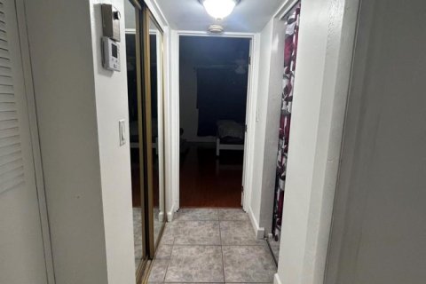 Copropriété à vendre à Plantation, Floride: 1 chambre, 89.19 m2 № 2240449 - photo 19