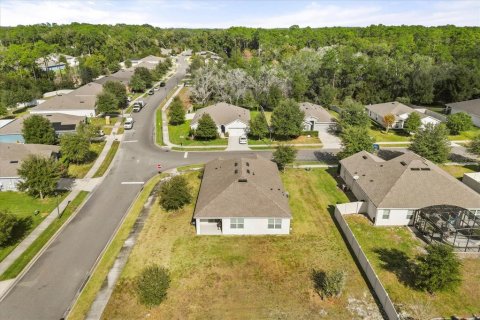 House in DeLand, Florida 4 bedrooms, 173.26 sq.m. № 2396932 - photo 6
