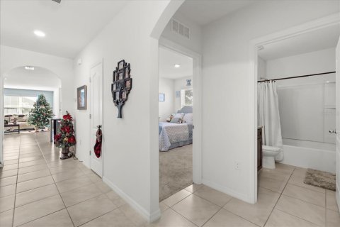 House in DeLand, Florida 4 bedrooms, 173.26 sq.m. № 2396932 - photo 23