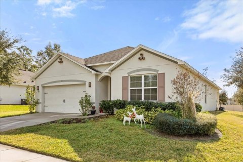 House in DeLand, Florida 4 bedrooms, 173.26 sq.m. № 2396932 - photo 2