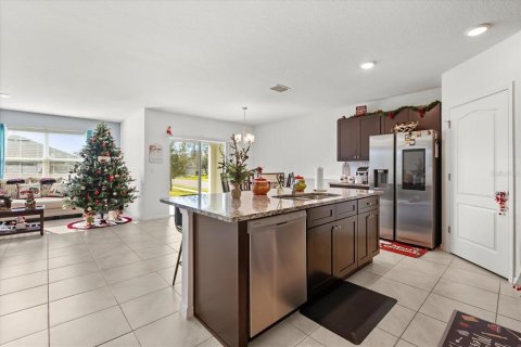 House in DeLand, Florida 4 bedrooms, 173.26 sq.m. № 2396932 - photo 10