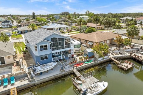Casa en venta en Hudson, Florida, 2 dormitorios, 144.93 m2 № 1649948 - foto 1