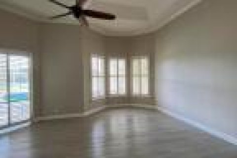 House in Coral Springs, Florida 6 bedrooms, 367.43 sq.m. № 2083533 - photo 23
