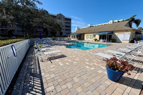 Copropriété à vendre à Largo, Floride: 3 chambres, 170.57 m2 № 2376742 - photo 15