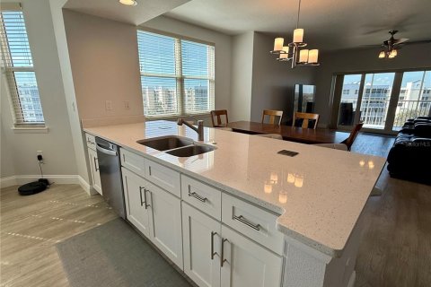 Copropriété à vendre à Largo, Floride: 3 chambres, 170.57 m2 № 2376742 - photo 2