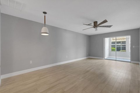 Copropriété à vendre à Bradenton, Floride: 2 chambres, 100.33 m2 № 2195866 - photo 10