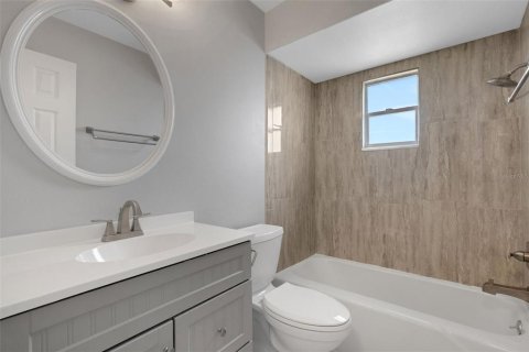 Copropriété à vendre à Bradenton, Floride: 2 chambres, 100.33 m2 № 2195866 - photo 18