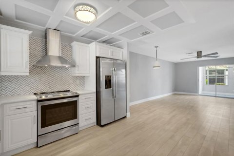 Copropriété à vendre à Bradenton, Floride: 2 chambres, 100.33 m2 № 2195866 - photo 8