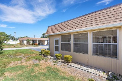 Copropriété à vendre à Bradenton, Floride: 2 chambres, 100.33 m2 № 2195866 - photo 29