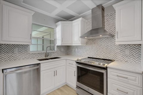 Copropriété à vendre à Bradenton, Floride: 2 chambres, 100.33 m2 № 2195866 - photo 6