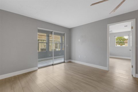 Copropriété à vendre à Bradenton, Floride: 2 chambres, 100.33 m2 № 2195866 - photo 12