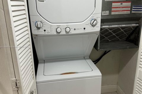 Appartement à louer à Miami, Floride: 1 chambre, 60.2 m2 № 1950767 - photo 16