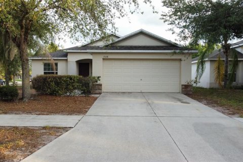 House in Sun City Center, Florida 4 bedrooms, 146.51 sq.m. № 2134281