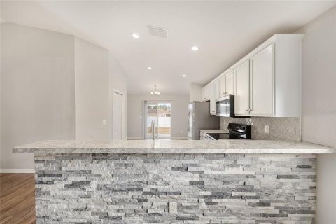 Casa en venta en Ocala, Florida, 4 dormitorios, 146.79 m2 № 2238882 - foto 10