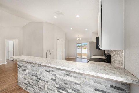 Casa en venta en Ocala, Florida, 4 dormitorios, 146.79 m2 № 2238882 - foto 11