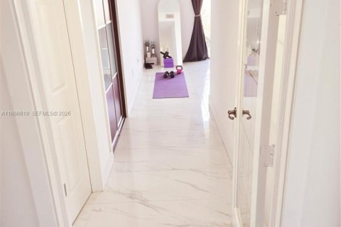 Купить кондоминиум в Майами, Флорида 2 спальни, 95.69м2, № 2048886 - фото 15