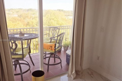 Купить кондоминиум в Майами, Флорида 2 спальни, 95.69м2, № 2048886 - фото 18