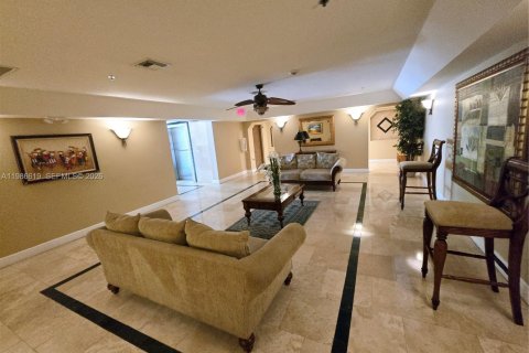 Купить кондоминиум в Майами, Флорида 2 спальни, 95.69м2, № 2048886 - фото 30