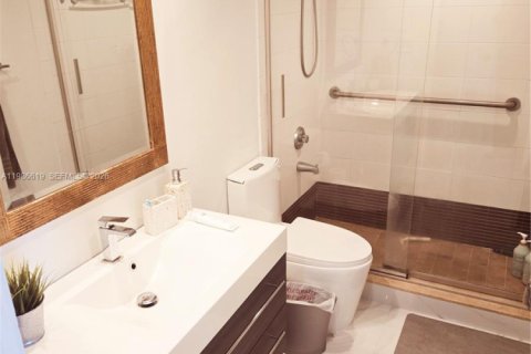 Купить кондоминиум в Майами, Флорида 2 спальни, 95.69м2, № 2048886 - фото 12