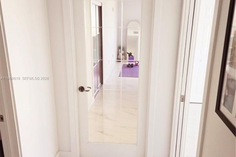 Купить кондоминиум в Майами, Флорида 2 спальни, 95.69м2, № 2048886 - фото 14