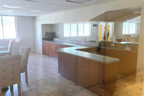 Купить кондоминиум в Майами, Флорида 2 спальни, 95.69м2, № 2048886 - фото 27