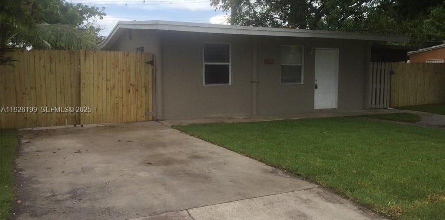 Villa ou maison à West Park, Floride 2 chambres, 84.54 m2 № 1987254