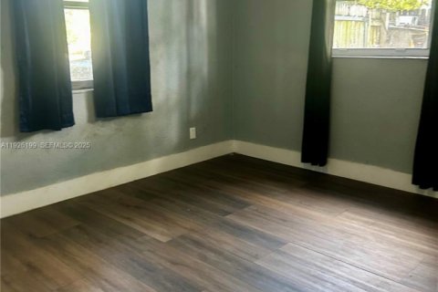 Villa ou maison à louer à West Park, Floride: 2 chambres, 84.54 m2 № 1987254 - photo 2